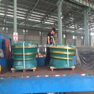 Spareonderdelen voor breekmachines met hoog mangaanstaal GP500 GP11F voor Mn18Cr2 schaalvoering en mantel
