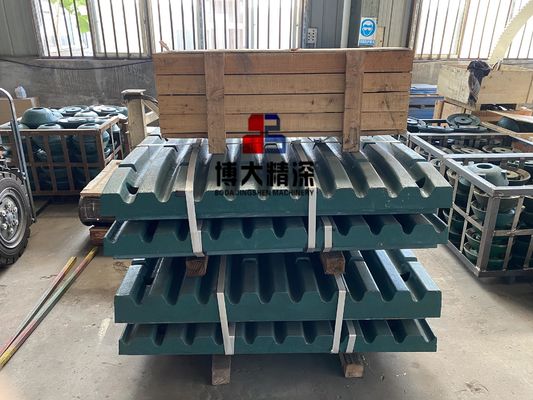 Kleurrijke Precision-Cast Jaw Plate van hoog manganstaal voor C120 Jaw Crusher slijtagelementen