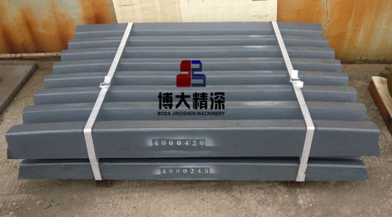 Plaat van staal met hoog mangaan op basis van tekeningen voor CJ613 Swing Plate-onderdelen voor kaakbrekers