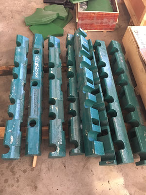 OEM Acceptabel C160 200 Maagcrusher Spare Wear Parts Wedge voor smeden en bewerken