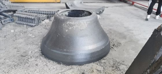 Onderdelen met een hoog chroomgehalte en een hoog mangaangehalte voor kegelbrekers