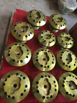 EN124 Standaard sluitbout voor mijnbouw Spare parts Stone Cone Crusher Parts